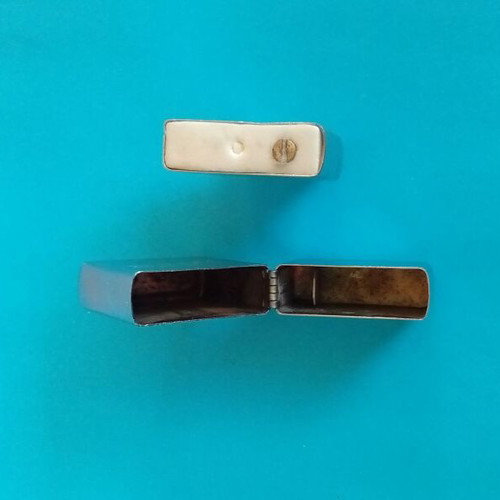 Maxwell Full lighter like new, vintage metal