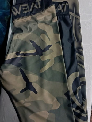 Women's athletic leggings like new, size M