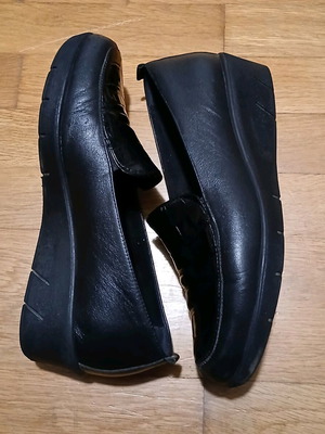 Parex women's moccasins used with croco design, size 37, black