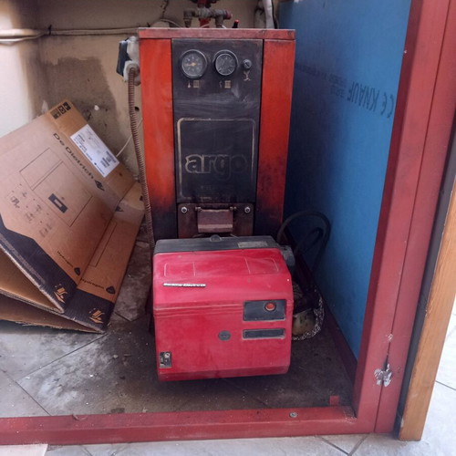 Argo Cast Iron Oil Boiler with Bentone Burner and Wilo Circulator used