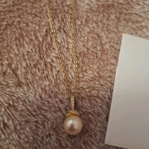 Swarovski necklace like new