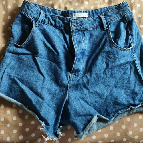 Stradivarius high-waist denim shorts like new, size 42, blue