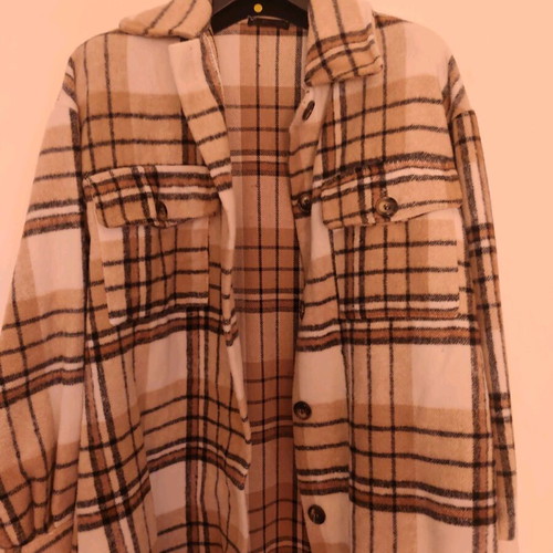 Plaid fleece oversized shirt like new, beige and brown