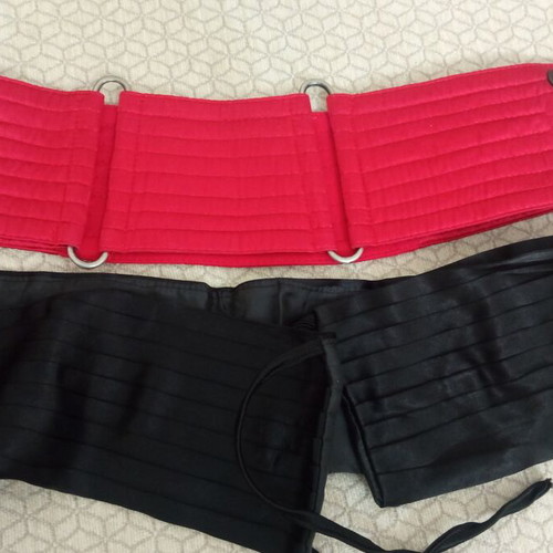 Set of 2 women's fabric belts new