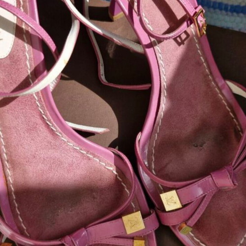 Louis Vuitton pink sandals with bows, size 39.5, 9 cm heel