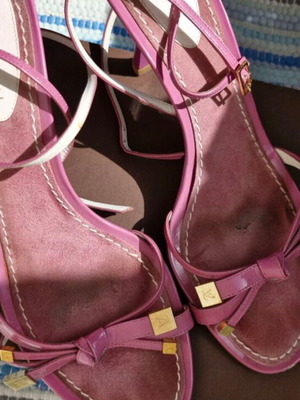 Louis Vuitton pink sandals with bows, size 39.5, 9 cm heel