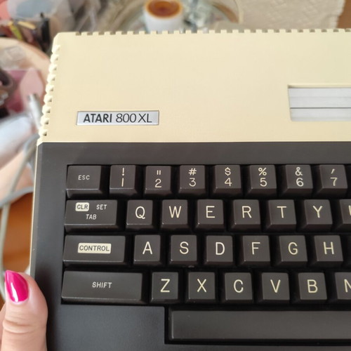 Atari 800XL used console