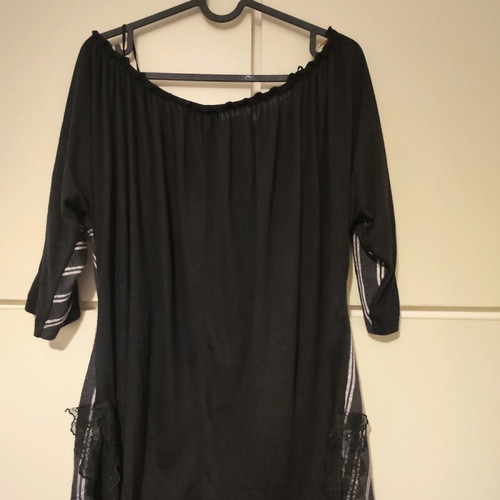Blouse with loose sleeve used, gray