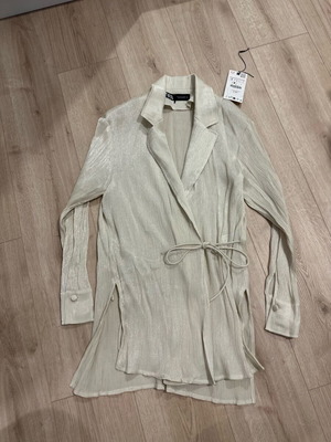 Zara blazer kimono new, satin beige with crinkled texture