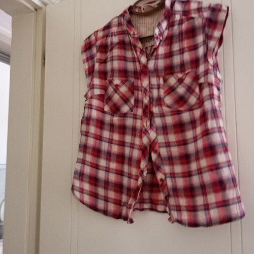 Pull & Bear plaid shirt like new, size L, black and beige