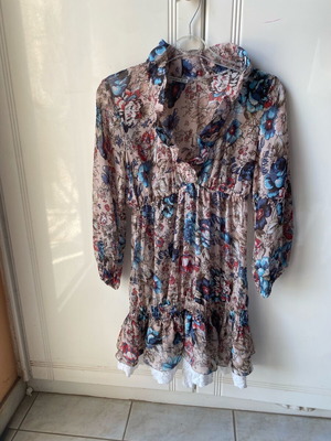Floral semi-transparent Favori dress used, size 40, multicolor