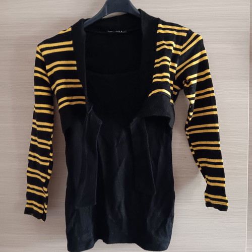 Women's blouse used, size S, black and yellow