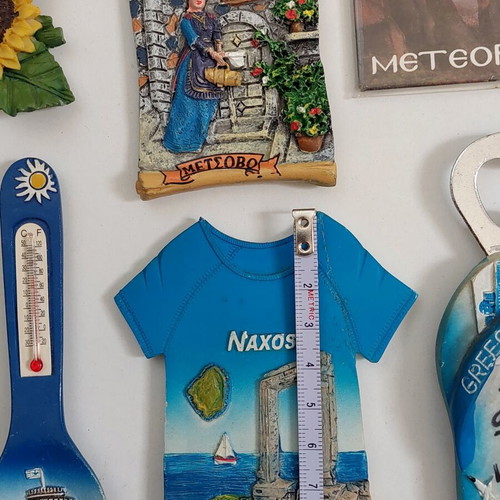 Σετ 32 τουριστικά μαγνητάκια ψυγείου από Ελλάδα και Κύπρο, ανάγλυφα και κλασικά