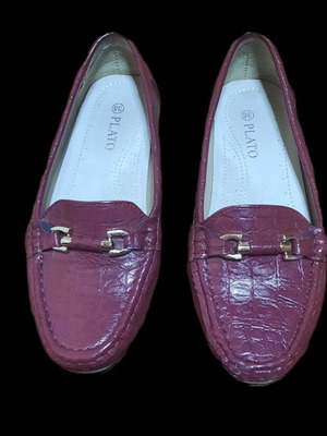 Plato women's moccasins used, size 38