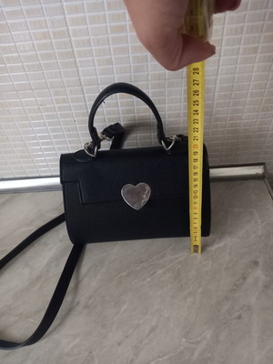 Black crossbody bag like new, small size