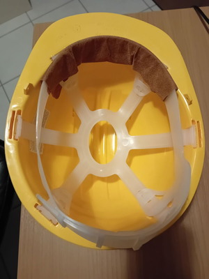 Construction helmet engineer like new
