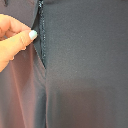 Women's black pants new, size M 38 10