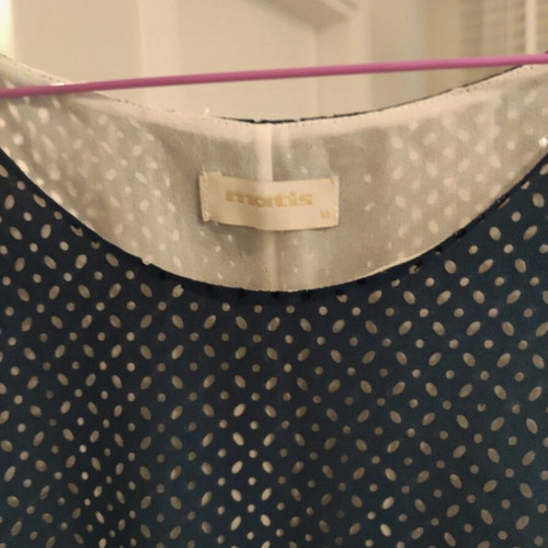 Matis top medium like new with lasercut design white and blue