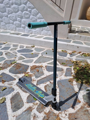 Street Scooter Custom scooter like new for tricks