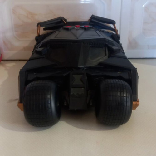 Batmobile TUMBLER collectible vehicle used 33×17