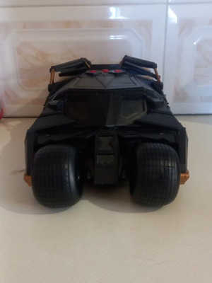 Batmobile TUMBLER collectible vehicle used 33×17