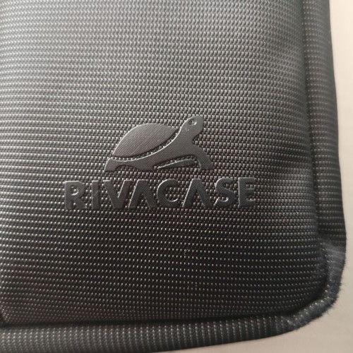 Τσάντα laptop Rivacase καινούργια, μαύρη, αδιάβροχη με πολλές τσέπες