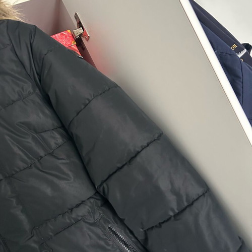 Helly Hansen women's jacket like new, size small, black