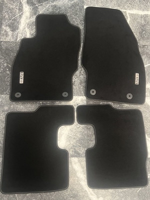 Opel Corsa D E car mats, genuine velvet, new