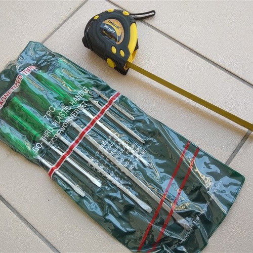 Screwdriver set 7pcs and one 5-meter new with magnetized tips