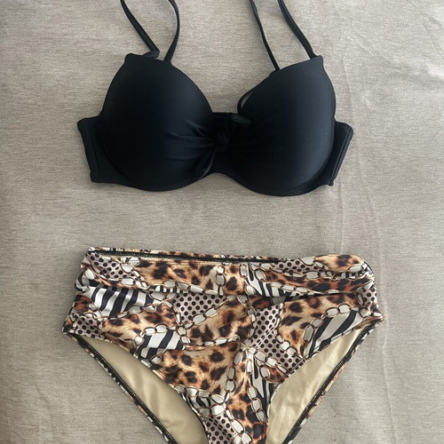 Black and animal print bikini set size L like new