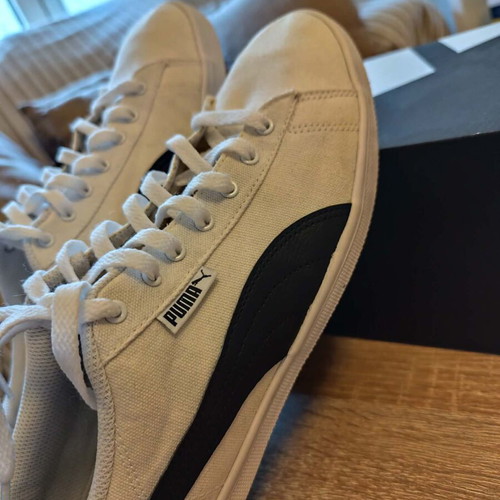 Puma Urban Plus CV men's fabric shoes size 45 like new, white and black