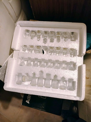 Jonnie Walker glass chess set new in its box