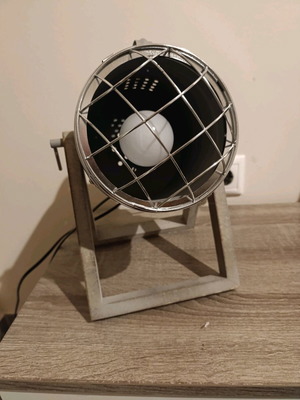 Grundig Table Lamp like new with E27 socket