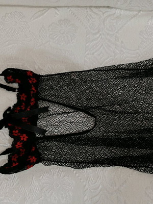 Lingerie black like new, mesh with cup and bow, S-M
