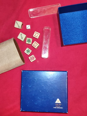Vintage Poker Dice Set Duty Free Club like new