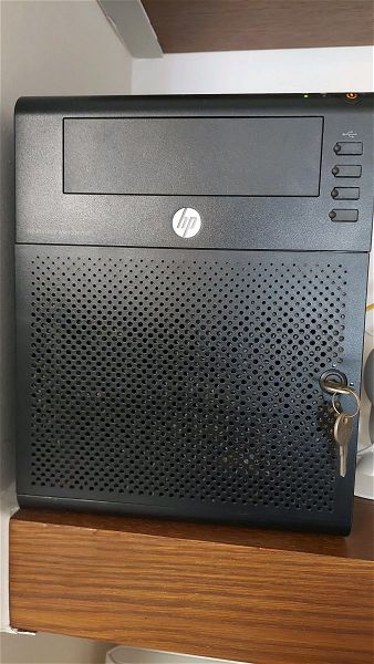  NAS HP MICROSERVER NL40L, 2x2GB RAM, NO DISKS
