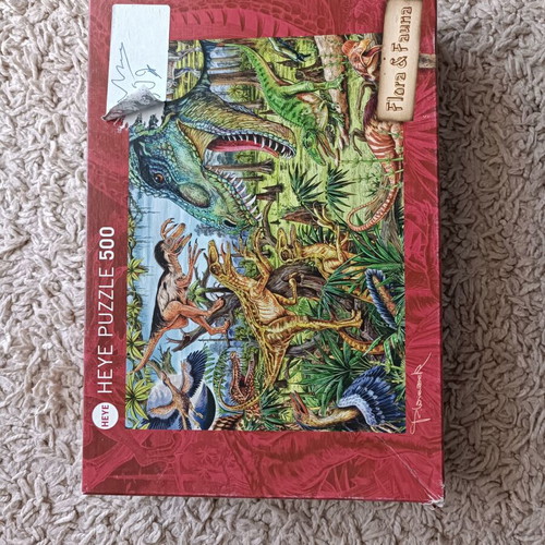 Puzzle set of 7 pieces like new