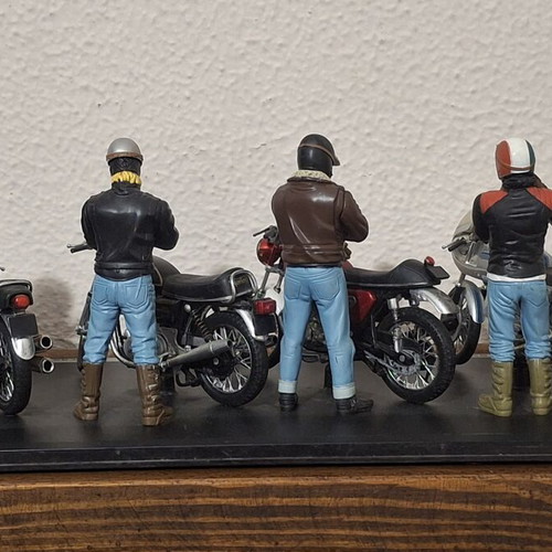 Joe Bar Team Collection Solido motorcycle set 1:18 scale, like new