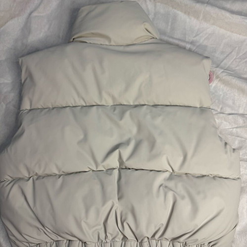 Zara sleeveless puffer jacket new, gray, size XS