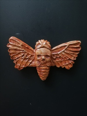 Handmade magnet made of white cement, acrylics and varnish