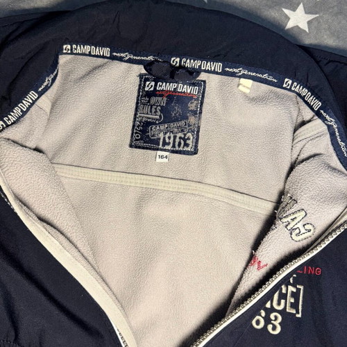 Windbreaker jacket 164cm like new