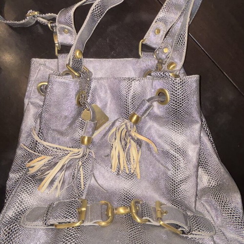 Totem shoulder bag silver like new vintage
