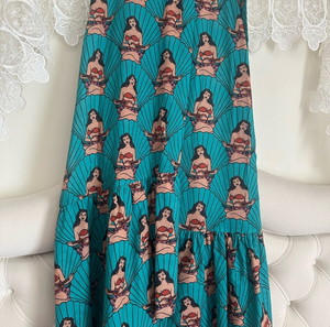 Karavan φούστα/παρεό size M/L σε έντονο χρώμα, σαν καινούργια