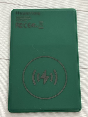 Hyperloq tracking card new with Bluetooth and wireless charging