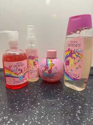 Children's care set new with bubblegum scent