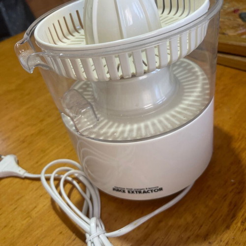 Juicer almost unused