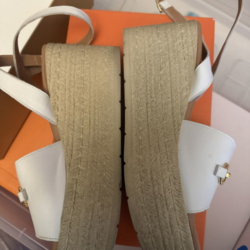 Just Prive white platform sandals size 41 like new