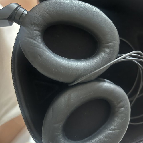 Audio-Technica QuietPoint ATH-ANC7b headphones like new, wired