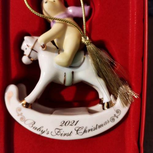 Lenox Disney Winnie the Pooh Baby's 1st Christmas ornament 2021 new