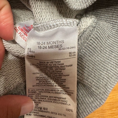 Baby Gap hoodie for 18-24 months unisex in gray color